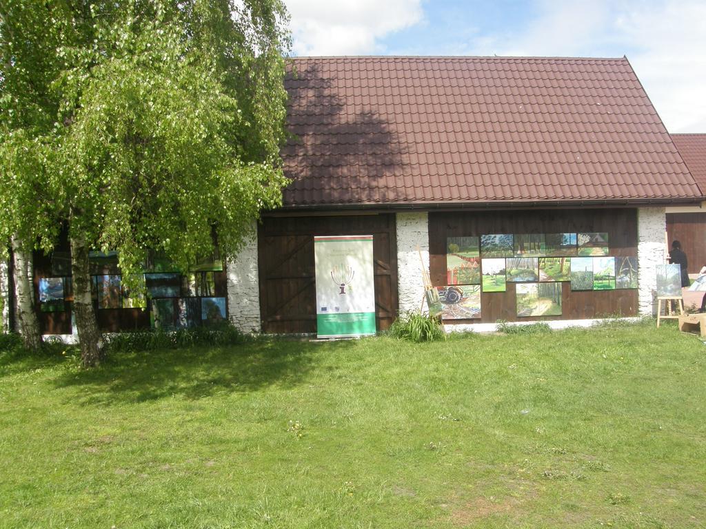 Gospodarstwo Agroturystyczno-Edukacyjne Gratka Celiny  外观 照片