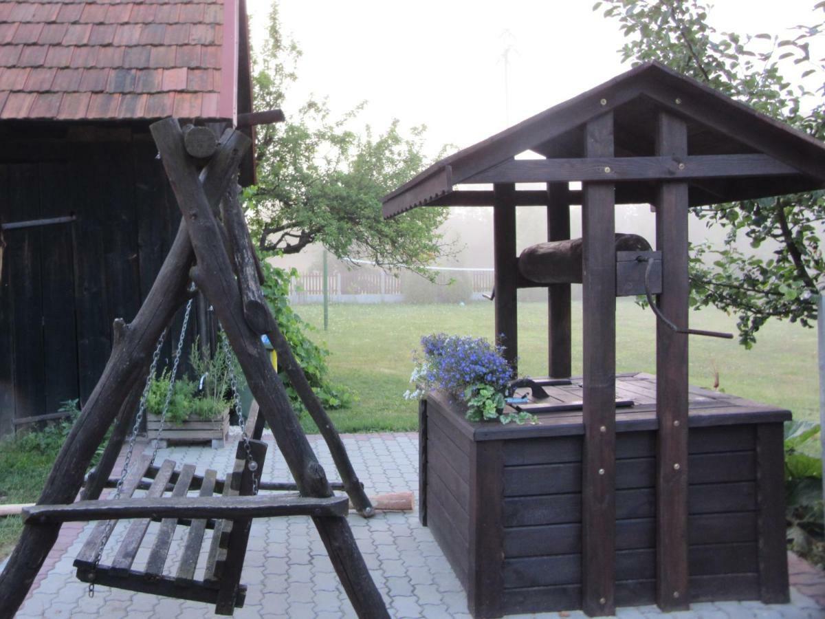 Gospodarstwo Agroturystyczno-Edukacyjne Gratka Celiny  外观 照片